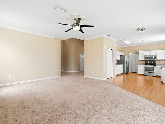 3rd image of 4212 Hartford Lake Dr