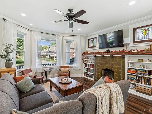 5th image of 2943 Lischer Ave