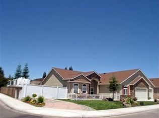 114 N Lind Ave, Clovis, CA 93612