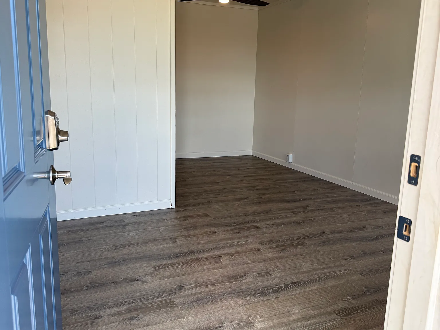 3420 Salt Lake Blvd — Photo 2