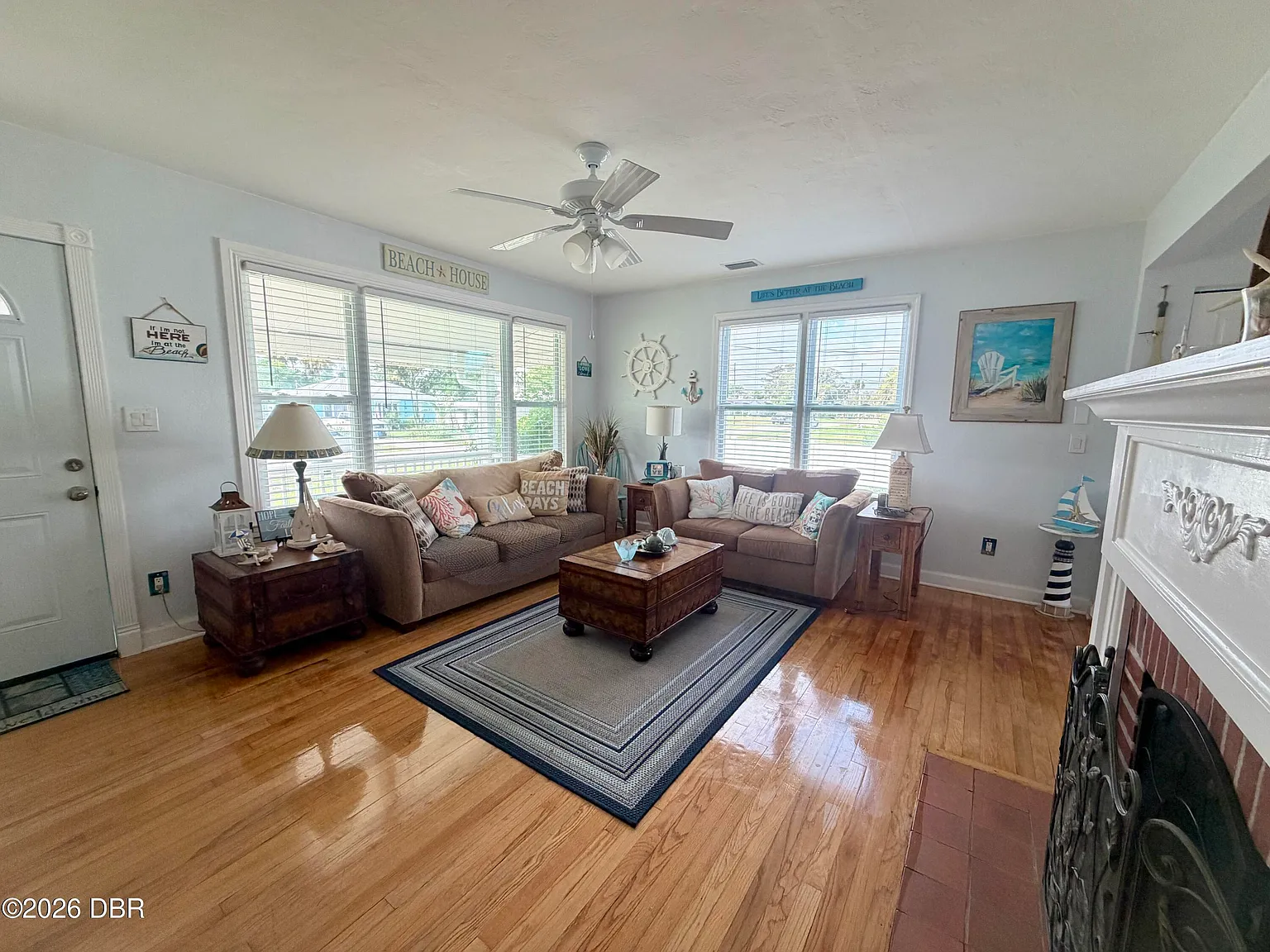 3 bed, 2.0 bath, 1494 sqft, $2,500 — Photo 3