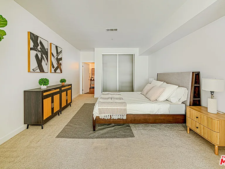 1234 Wilshire Blvd #321 — Photo 8