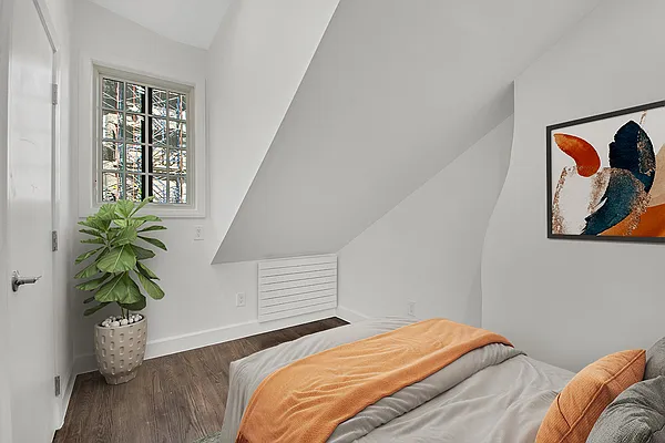 Rented by Corcoran | media 2