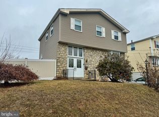 10100 Galahad Rd, Philadelphia, PA 19116