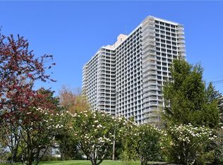 12700 Lake Ave APT 709, Lakewood, OH 44107