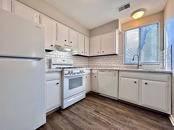 5th image of 4142 Oak Park Dr SE #4