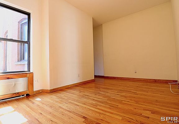 2nd image of 201 W 94th St APT 5D