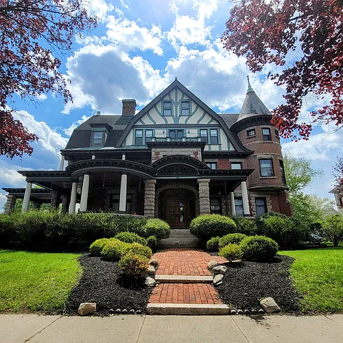 56 Union Ave #1 Photo 1