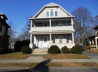 24 Stearns Ter, Chicopee, MA 01013