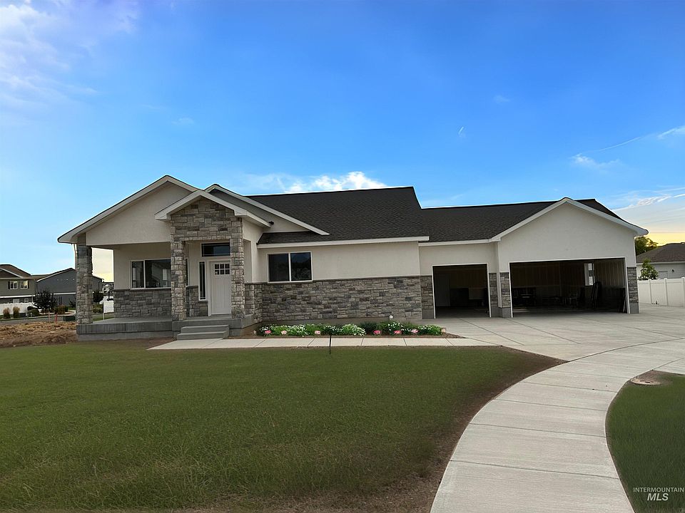 1st image of 512 Boxwood Dr