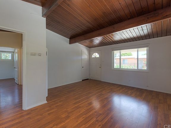 4th image of 13861 Roscoe Blvd