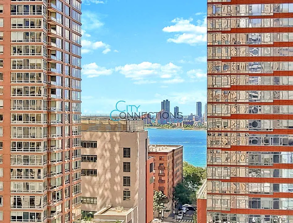 20 West St #14AA