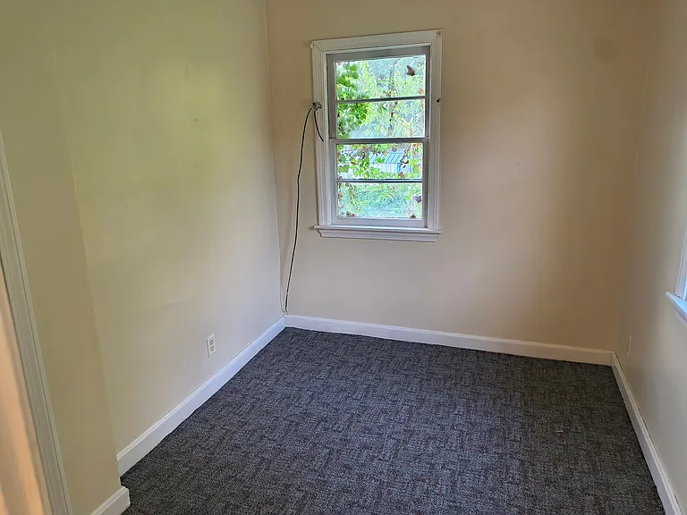 1549 Hale Ave #2 — Photo 6