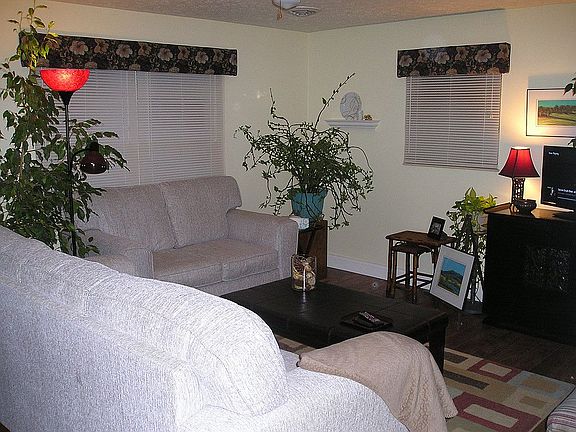 Living Room facing SE