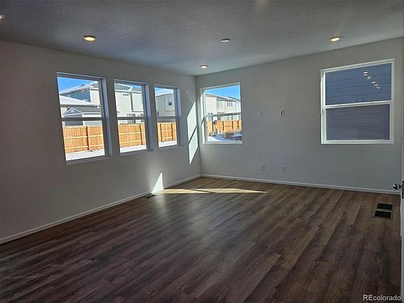 5th image of 6047 Caribou Drive