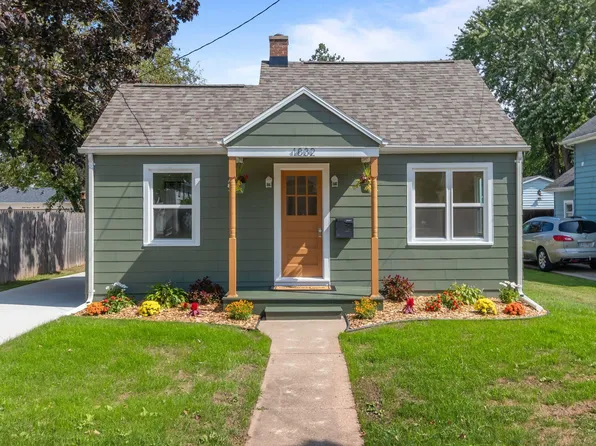 1832 Mount Vernon St, Oshkosh, WI 54901