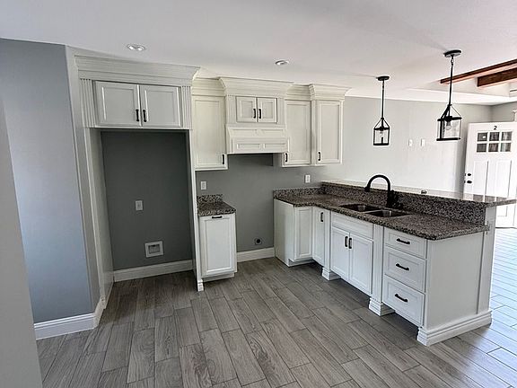 3rd image of 3561 STEVEN DR