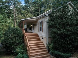 2 Country Rd, Hendersonville, NC 28791