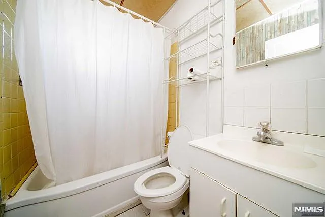214 Closter Dock Rd #6 — Photo 6