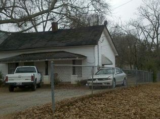 647 N 17th St, Griffin, GA 30223