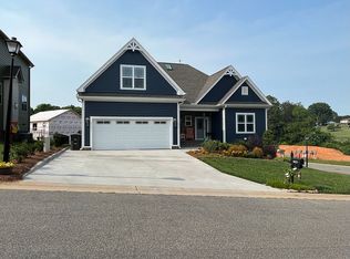 4623 Fairway Run Dr, Pfafftown, NC 27040
