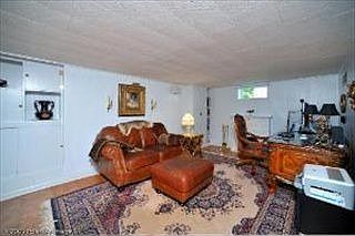 4th image of 1521 Kemman Ave