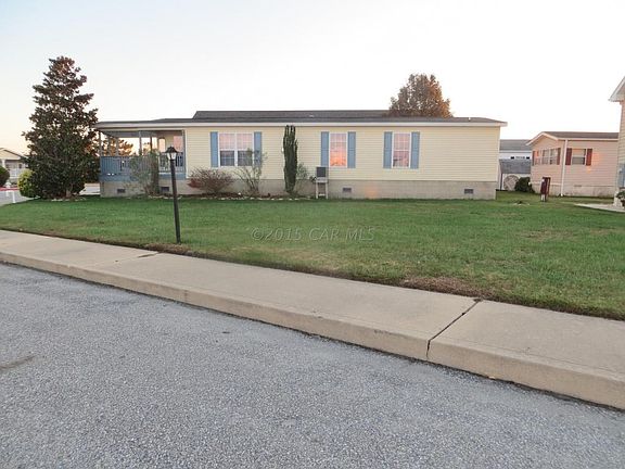 3rd image of 515 Sandy Hill Dr