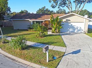 109 Hillcrest Dr, Safety Harbor, FL 34695