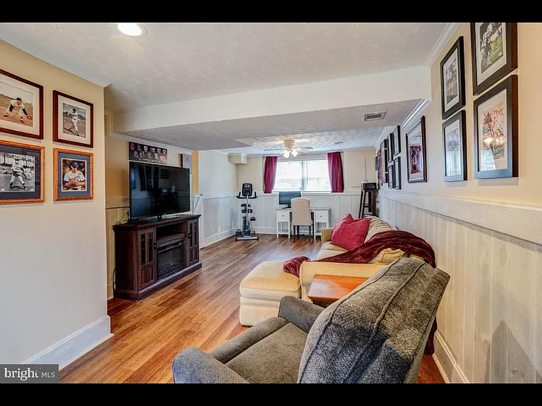 19517 Wootton Ave — Photo 31
