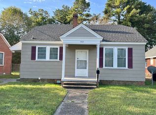 905 Maple St, Elizabeth City, NC 27909