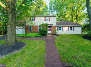 685 Buckstone Dr, Southampton, PA