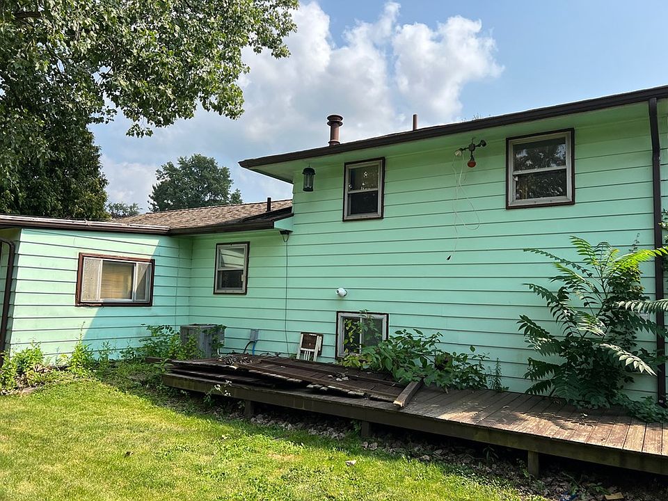 2nd image of 139 Cliffbrook Dr