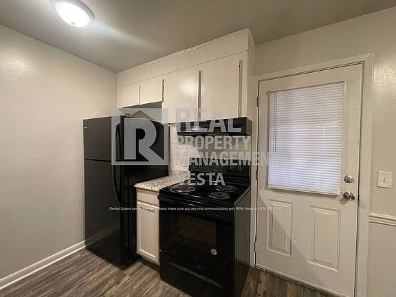 5th image of 406 Russell Pkwy APT 14