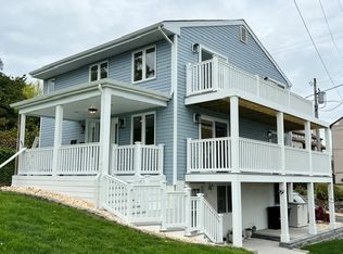10 Hillside Ave, Highlands, NJ 07732