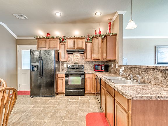 5th image of 8525 SW 45th Ter