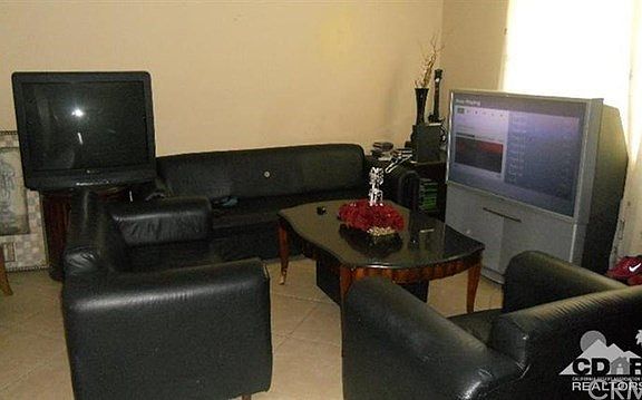 4th image of 82399 El Paseo Ave