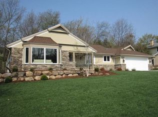 2923 Osmundsen Rd, Fitchburg, WI 53711