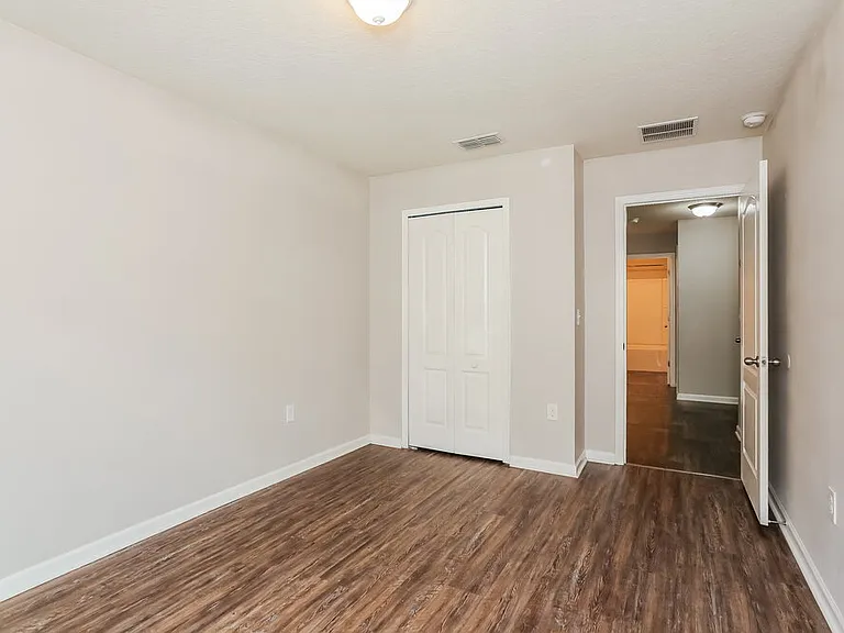 2067 Tyson Lake Dr — Photo 12