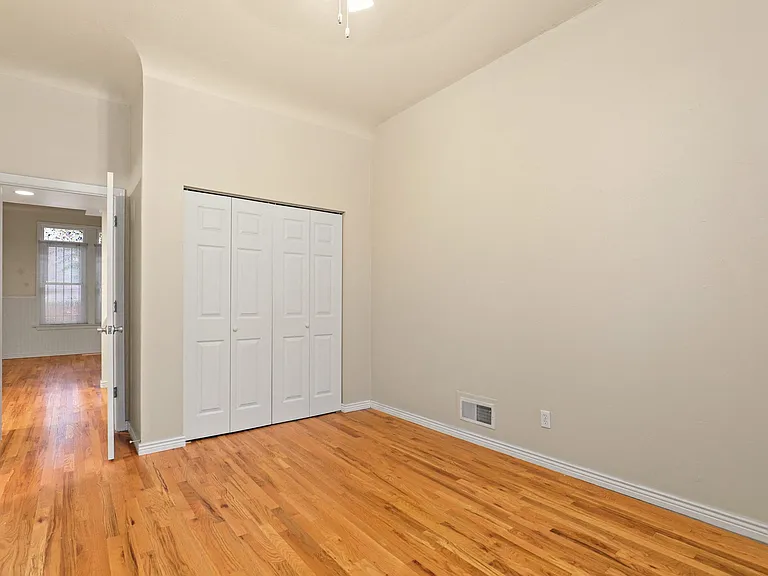 1141 N Washington St — Photo 7