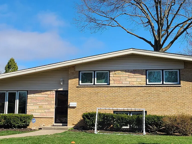 724 Laporte Ave — Photo 1