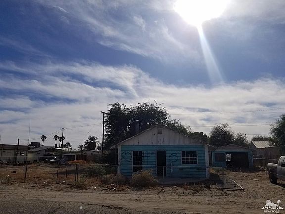 5th image of 245 Coachella Ave