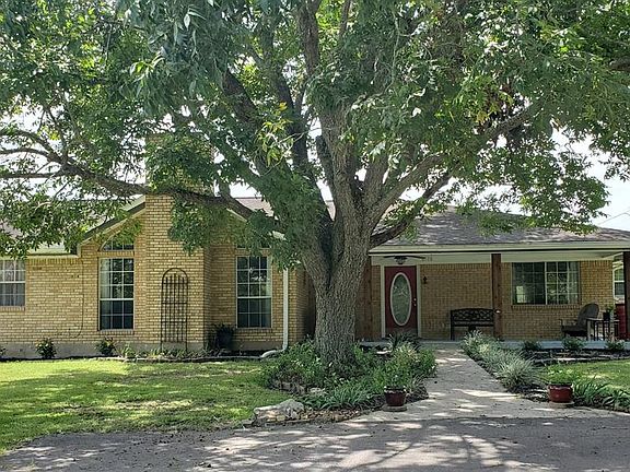 2nd image of 4718 Woodland Ln
