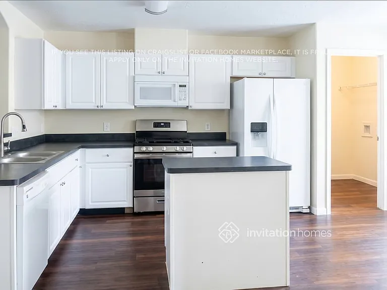 8567 Chaletford Dr — Photo 4