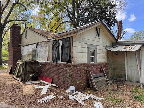 3rd image of 1002 Creston Ave