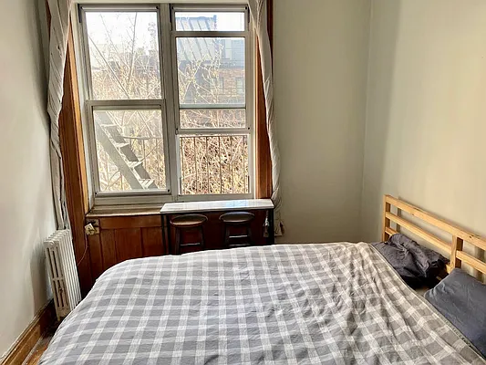 Rented by NY Living Solutions | media 30