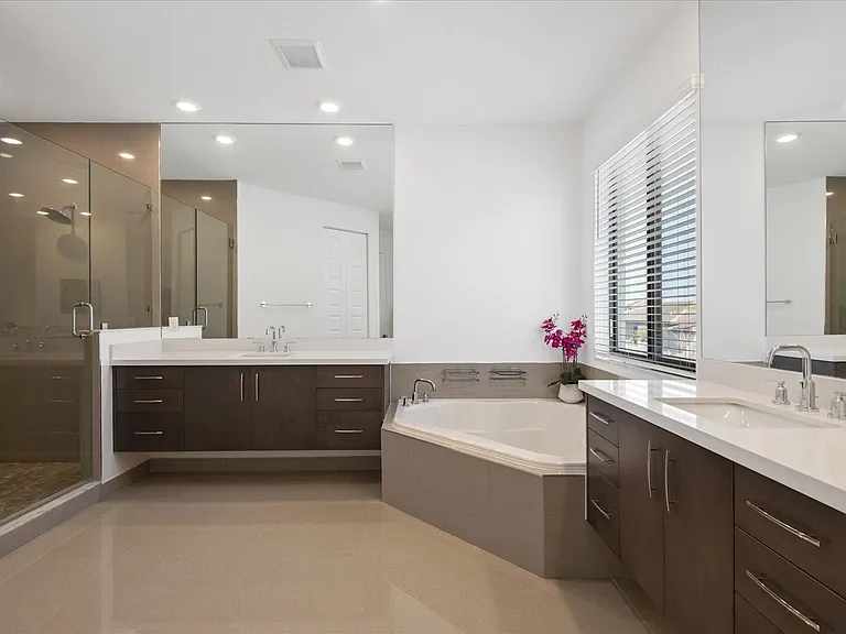 10830 Moore Dr — Photo 12