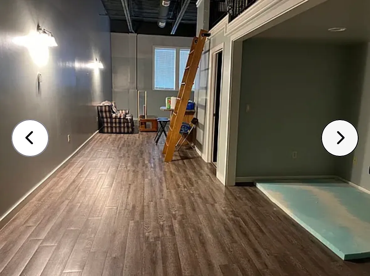 Studio, 900 sqft, $1,200 — Photo 2