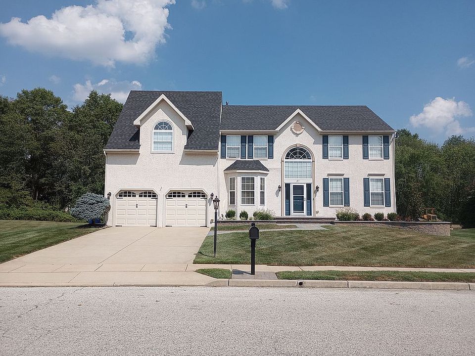 1st image of 27 Columbia Dr