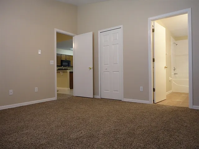 12024 Cedarfield Dr — Photo 7