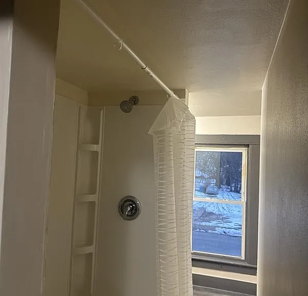 1027 S Chicago Ave — Photo 13
